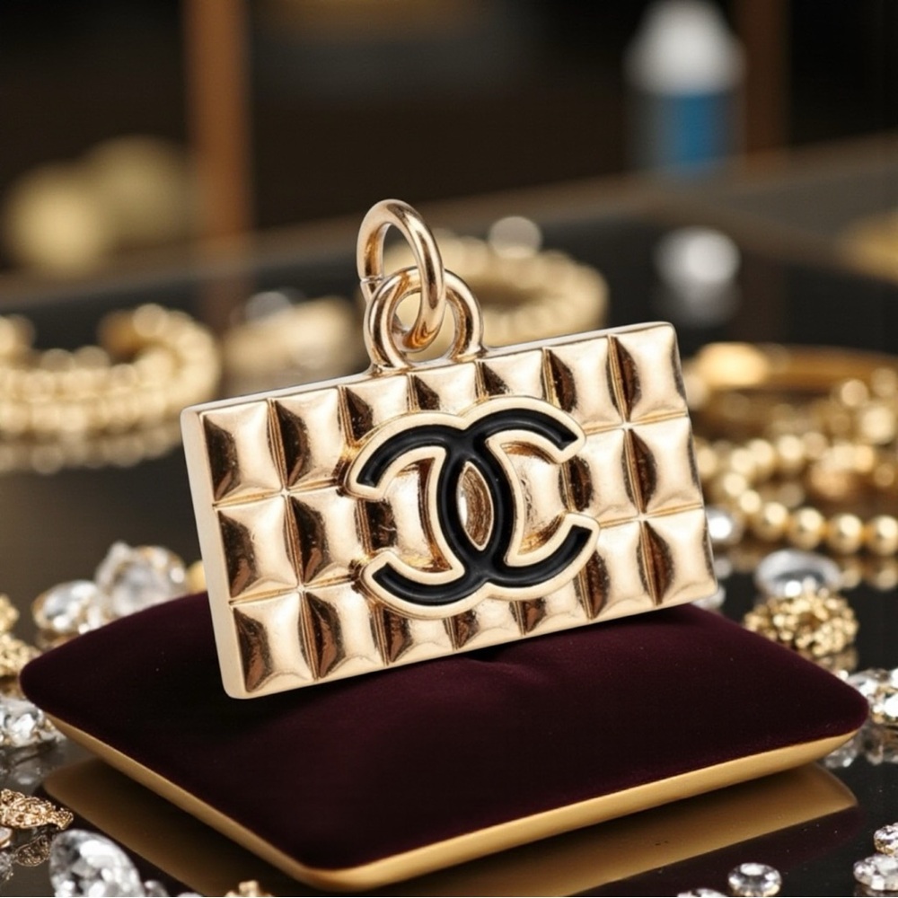 CHANEL Authentic Gold and Black Pendant for Necklace - Picture 12 of 12